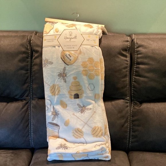 Honeywell Other - Honeywell "Busy Bee" Throw